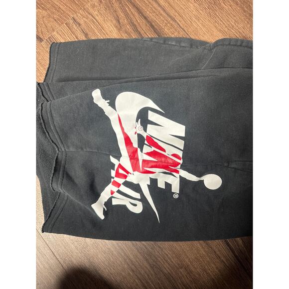 Air Jordan Men’s Shorts Large Black Standard Fit Mid Thigh Nike Logo - Picture 5 of 5
